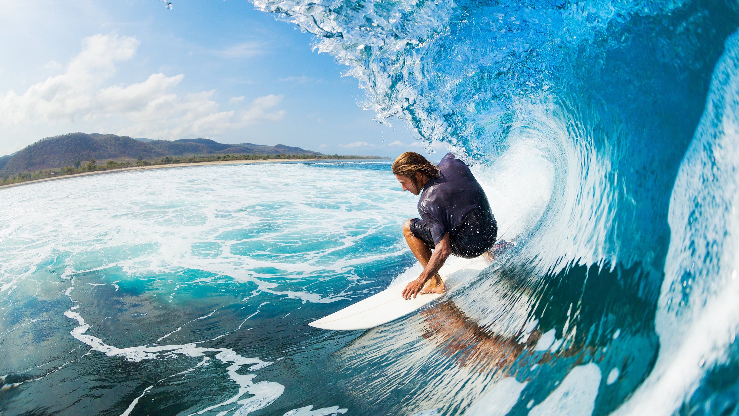 网球赛场焦点！美国队对阵巴西队，年轻新星表现惊艳，未来可期